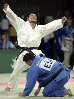 Fujimoto wins 1st gold for Japan in Paralympics